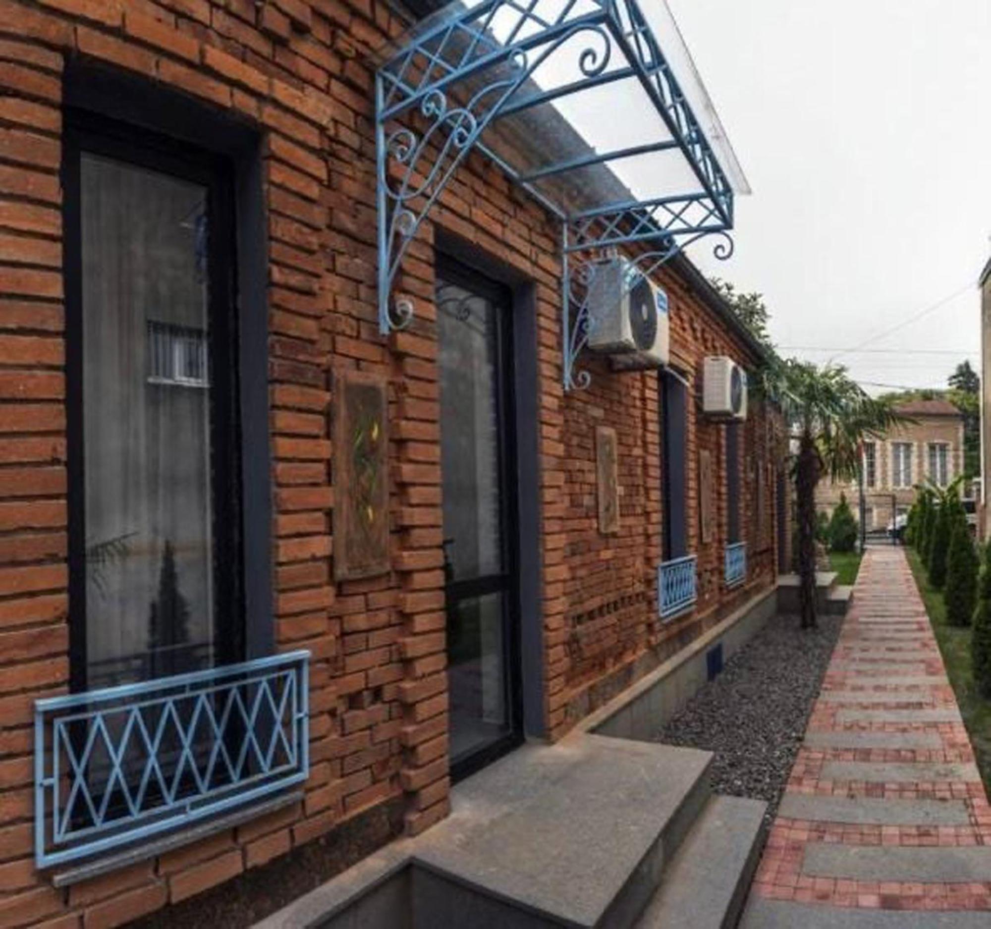 Hotel Varla Kutaiszi Kültér fotó