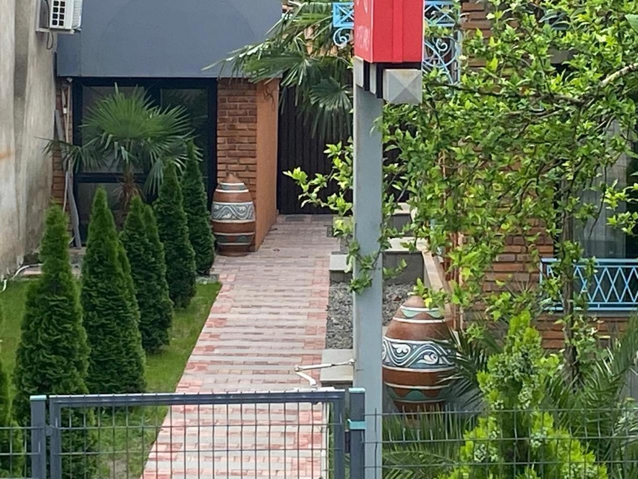 Hotel Varla Kutaiszi Kültér fotó